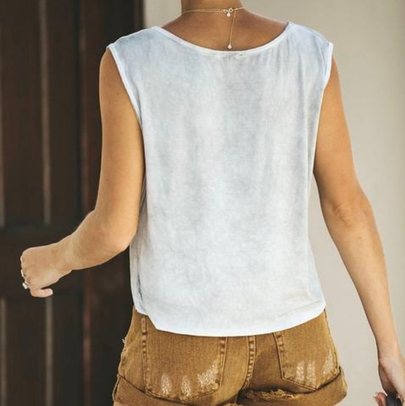 Muscle Tank Soft Gray Washed - Picture 6 of 7